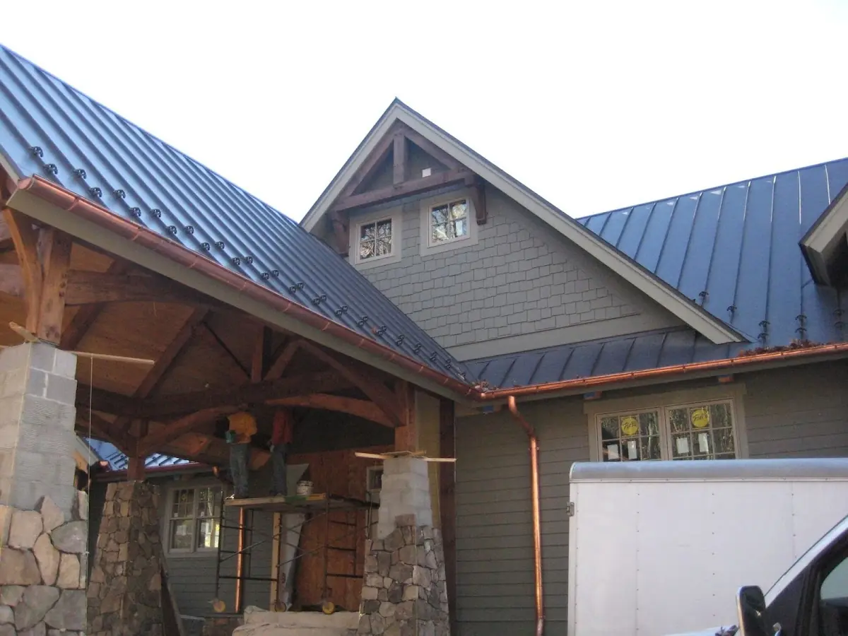 Craftsman Roofing team delivering quality roofing work in La Vernia